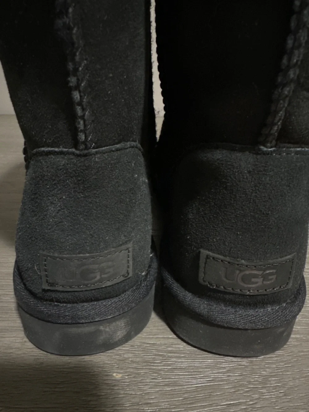 Black Ugg boots